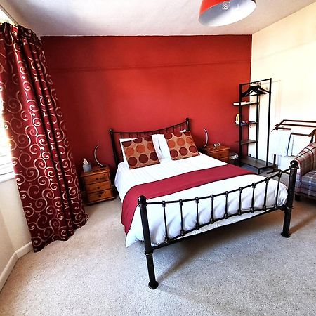 Apartamento Quiet Comfortable Patcham Studio Free Parking Hallway Shared With Host Brighton Exterior foto