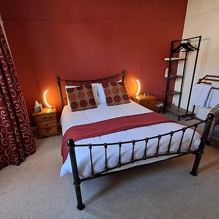 Apartamento Quiet Comfortable Patcham Studio Free Parking Hallway Shared With Host Brighton Exterior foto
