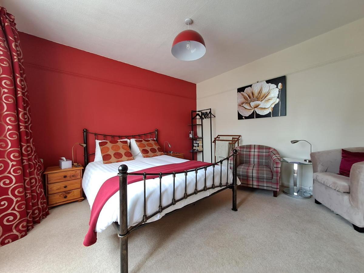 Apartamento Quiet Comfortable Patcham Studio Free Parking Hallway Shared With Host Brighton Exterior foto